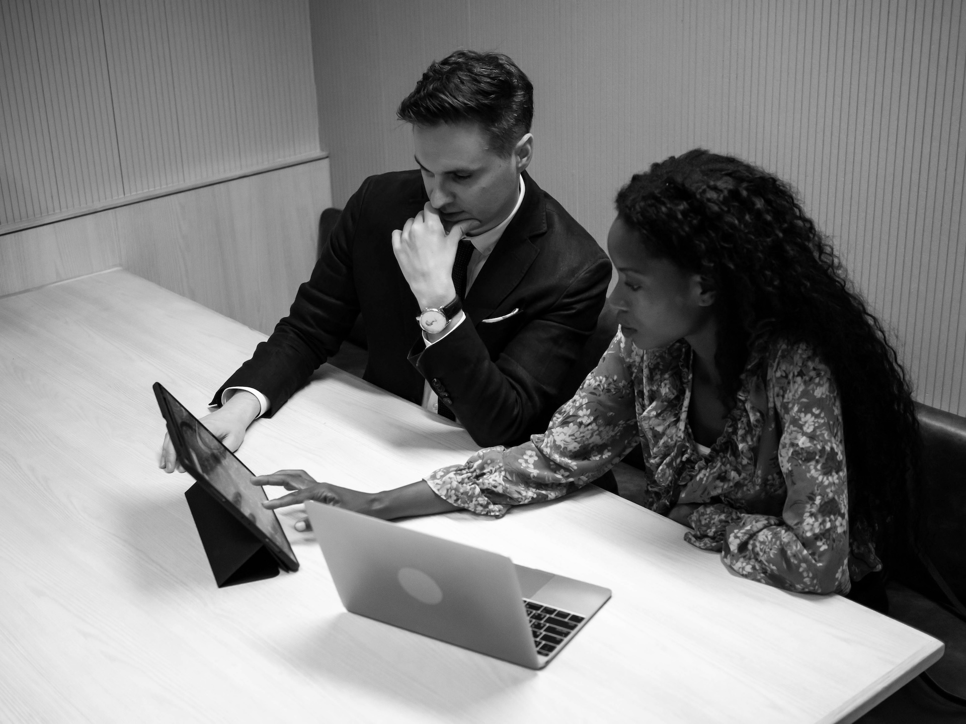 Reducing IT Costs with Expert Apple Consulting Services