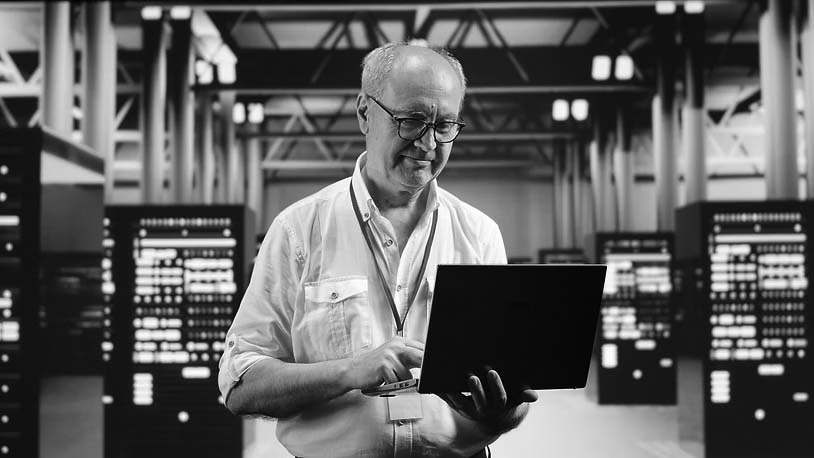 Streamlining Operations with Expert Virtualization Support Services