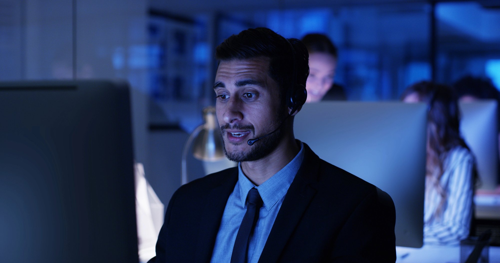 Top 8 Benefits of Outsourcing IT Help Desk Services