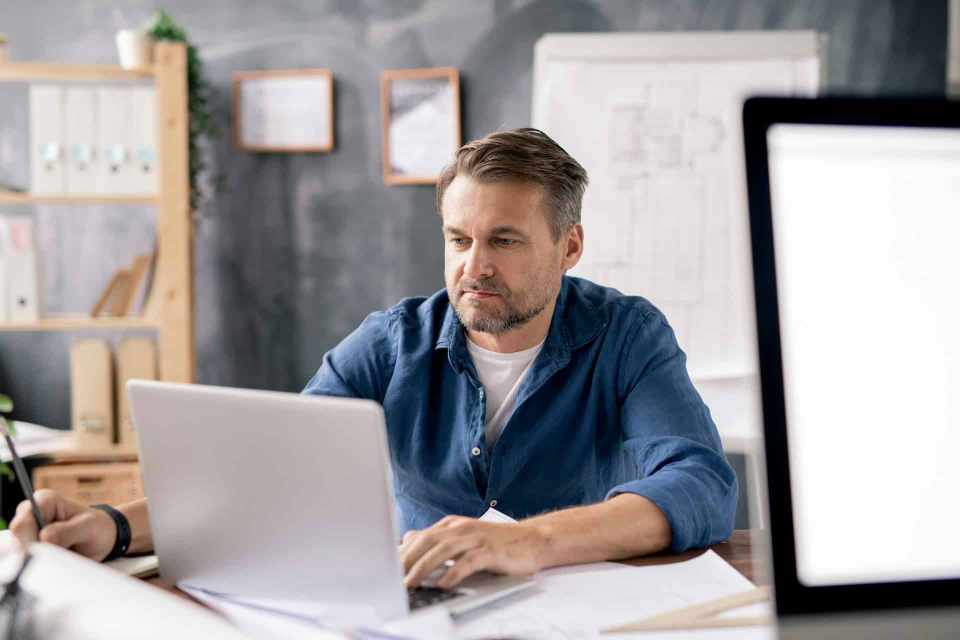 Using Wireless Site Survey Programs To Plan For Seasonal Network Traffic Changes