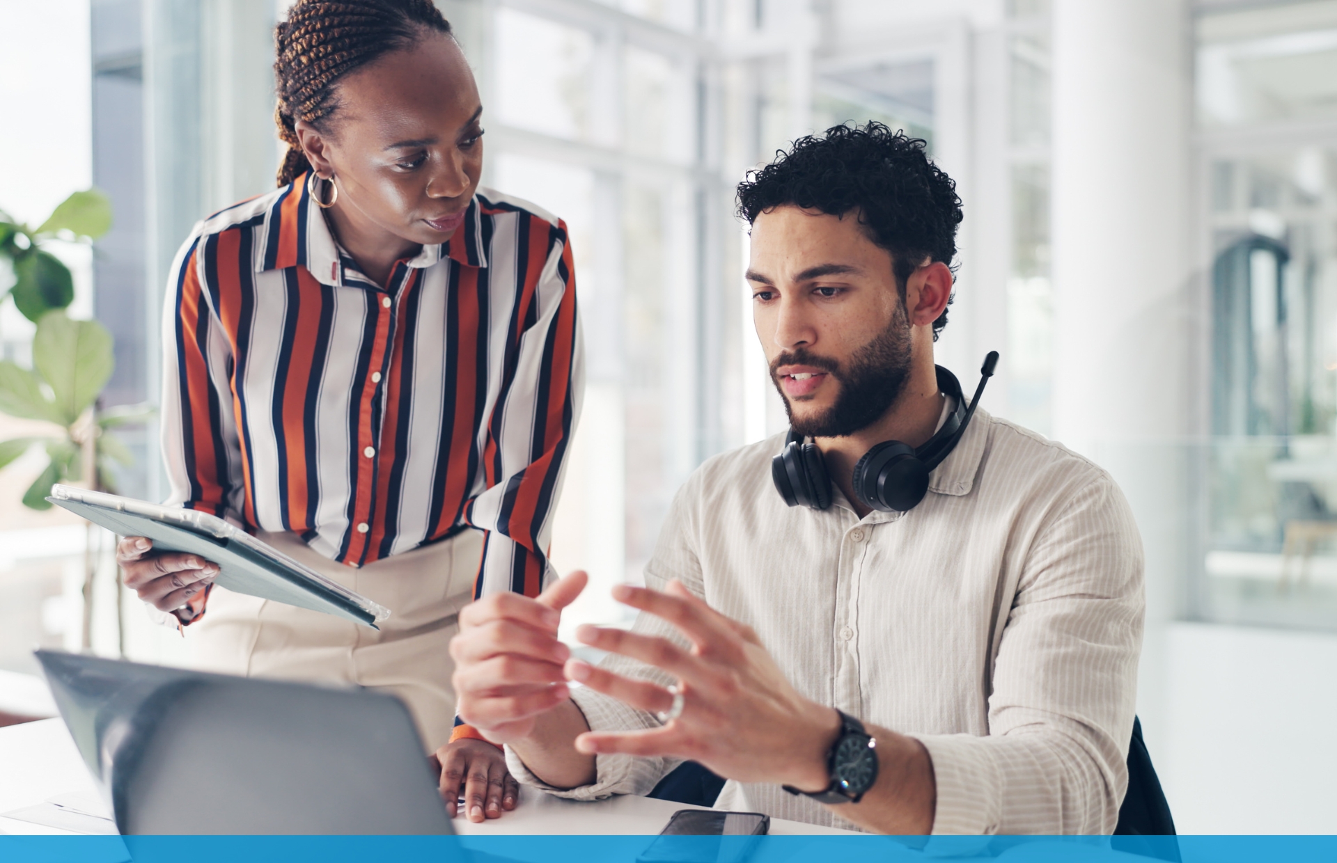 Microsoft Teams Phone vs. Traditional VoIP: Which is Better?