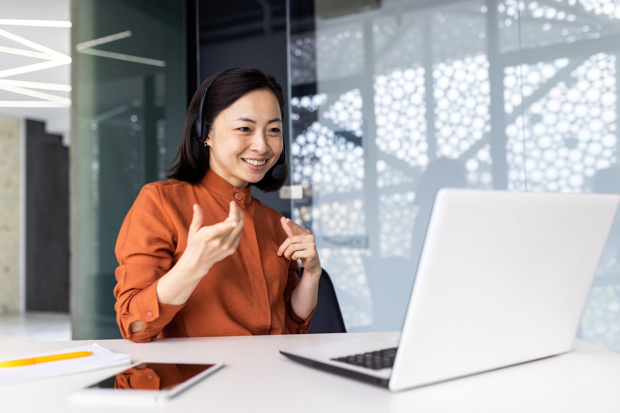 Top 5 customer experience software platforms compared (2026)