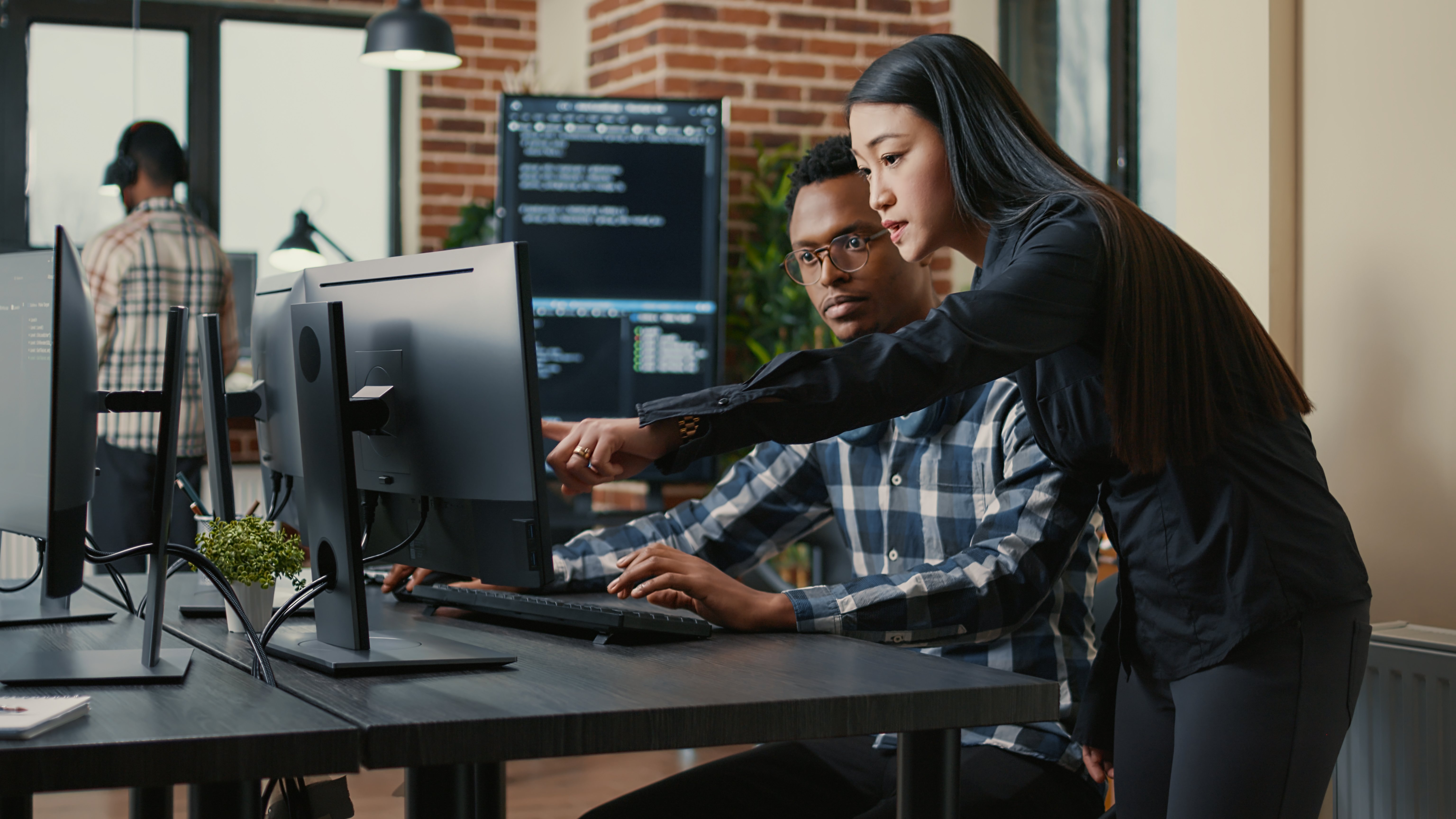 Key Takeaways from Crowdstrike's Global Threat Report
