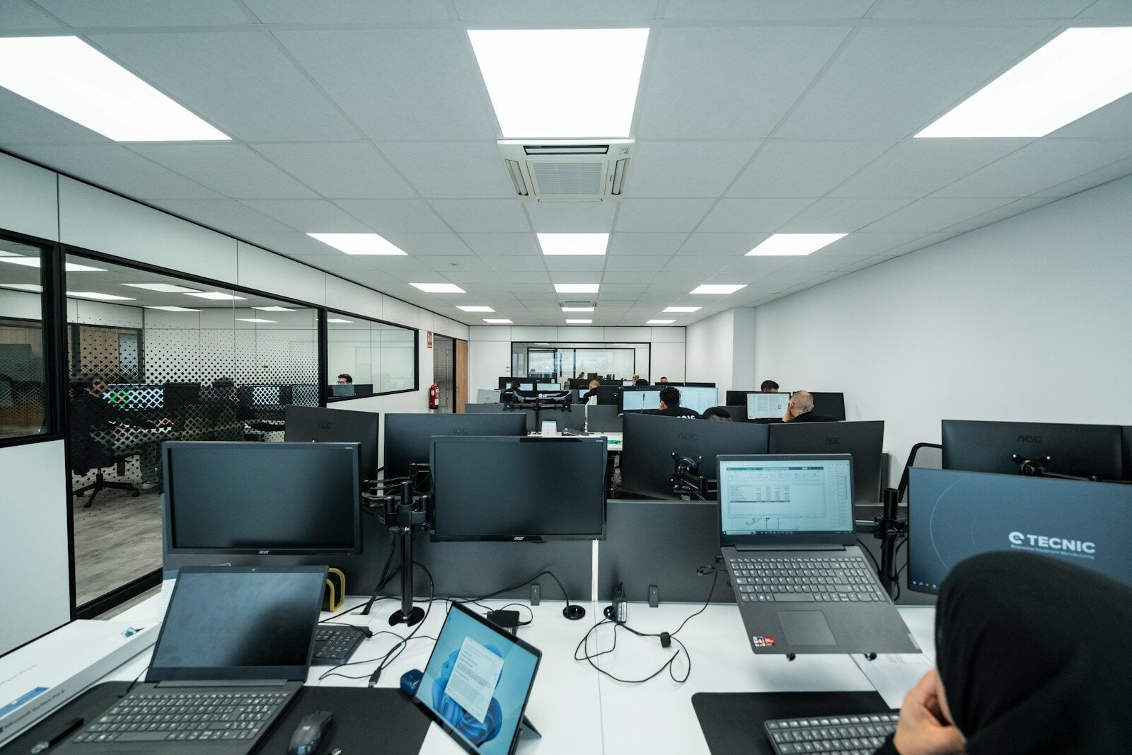 National IT Providers vs Local MSPs: The Real Trade-Offs