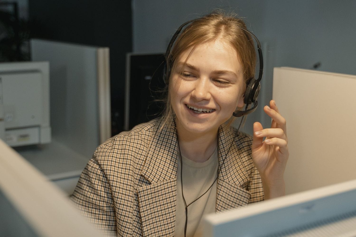 Remote vs. On-Site IT Support: A Practical Guide for Canadian Businesses