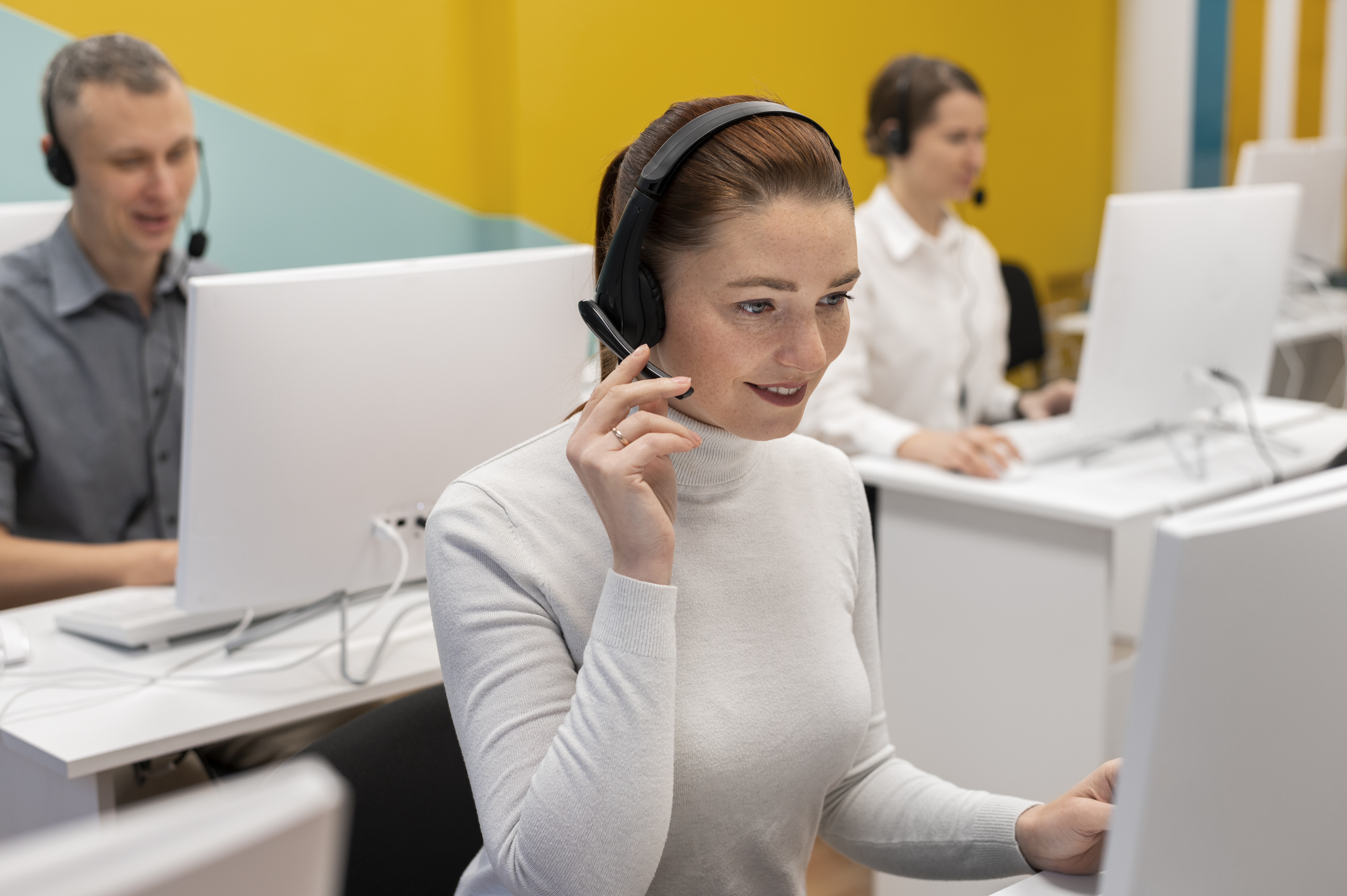 What Growing Teams Need from Desktop Support Services in Toronto Today