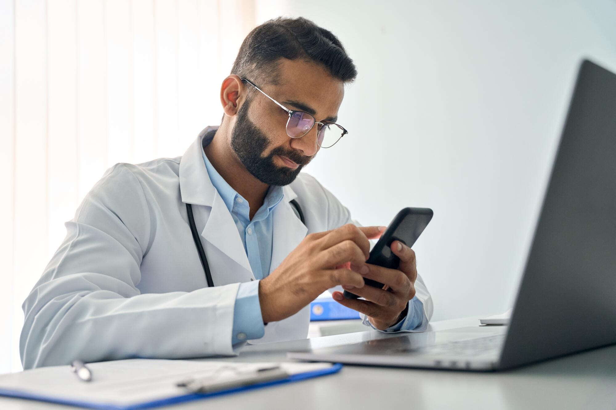 5 Costly Compliance Traps Facing Multi-State Healthcare Staffing Agencies