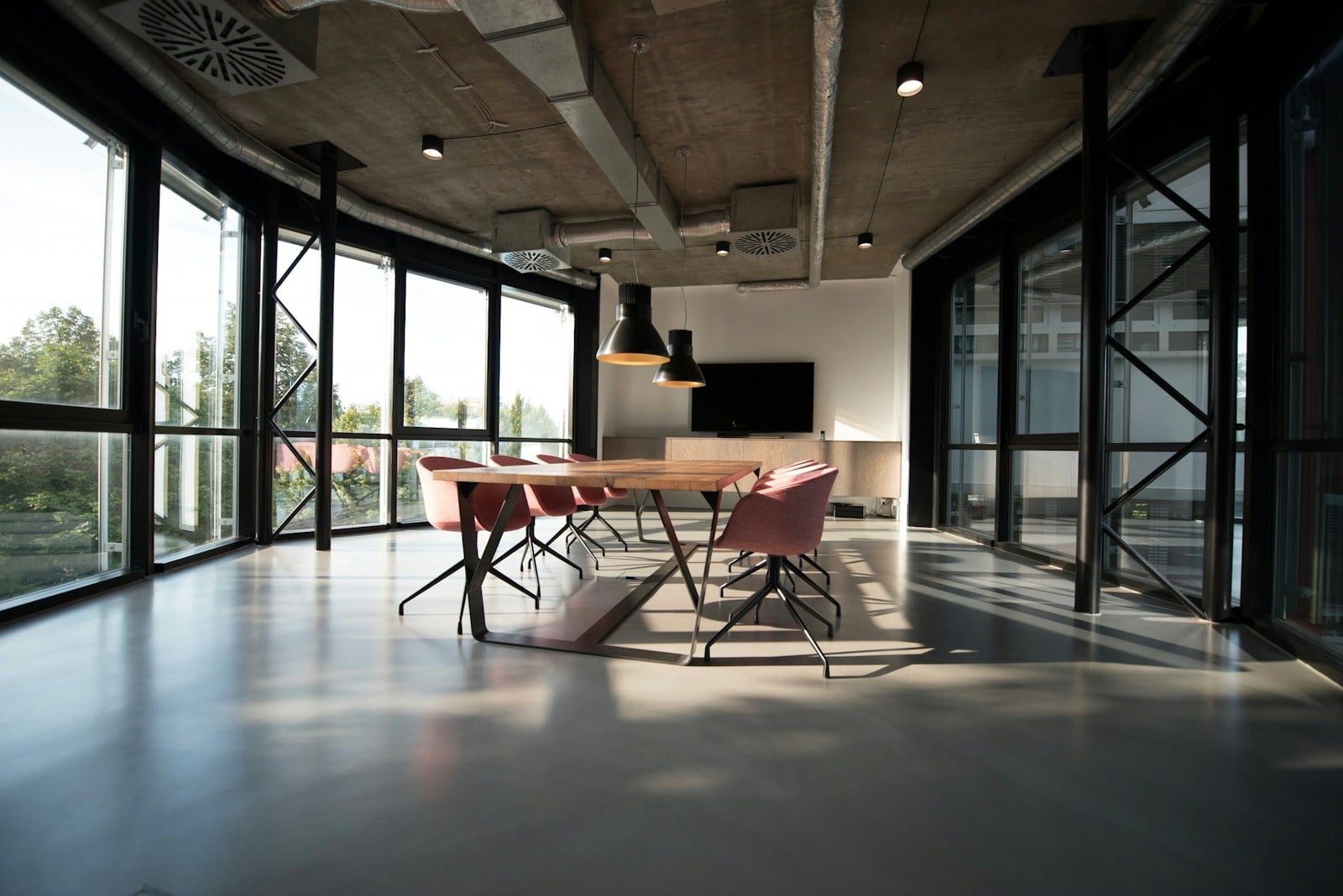 Managed IT vs. Hiring Internal IT Staff: A Cost Comparison