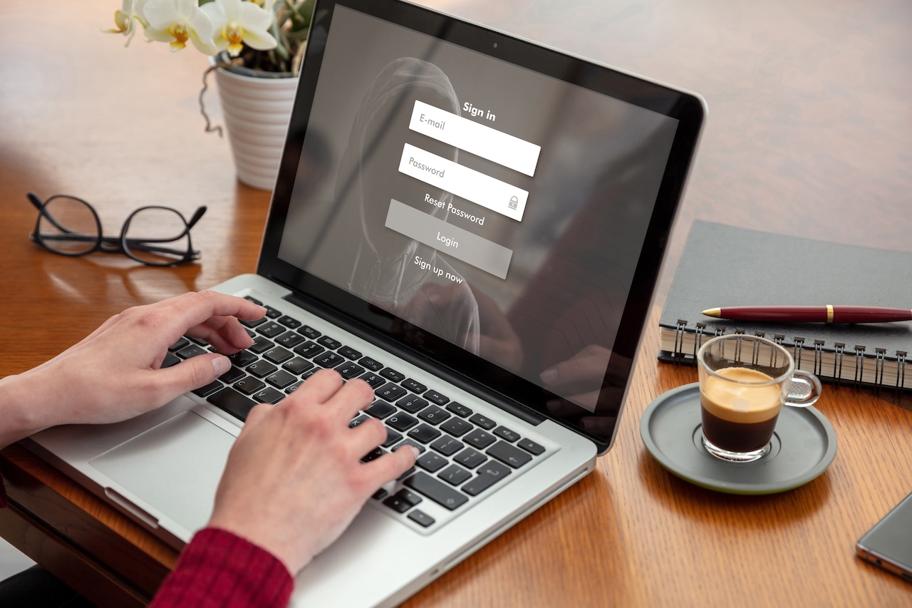 Phishing-Resistant MFA for Banks: Where It Matters Most